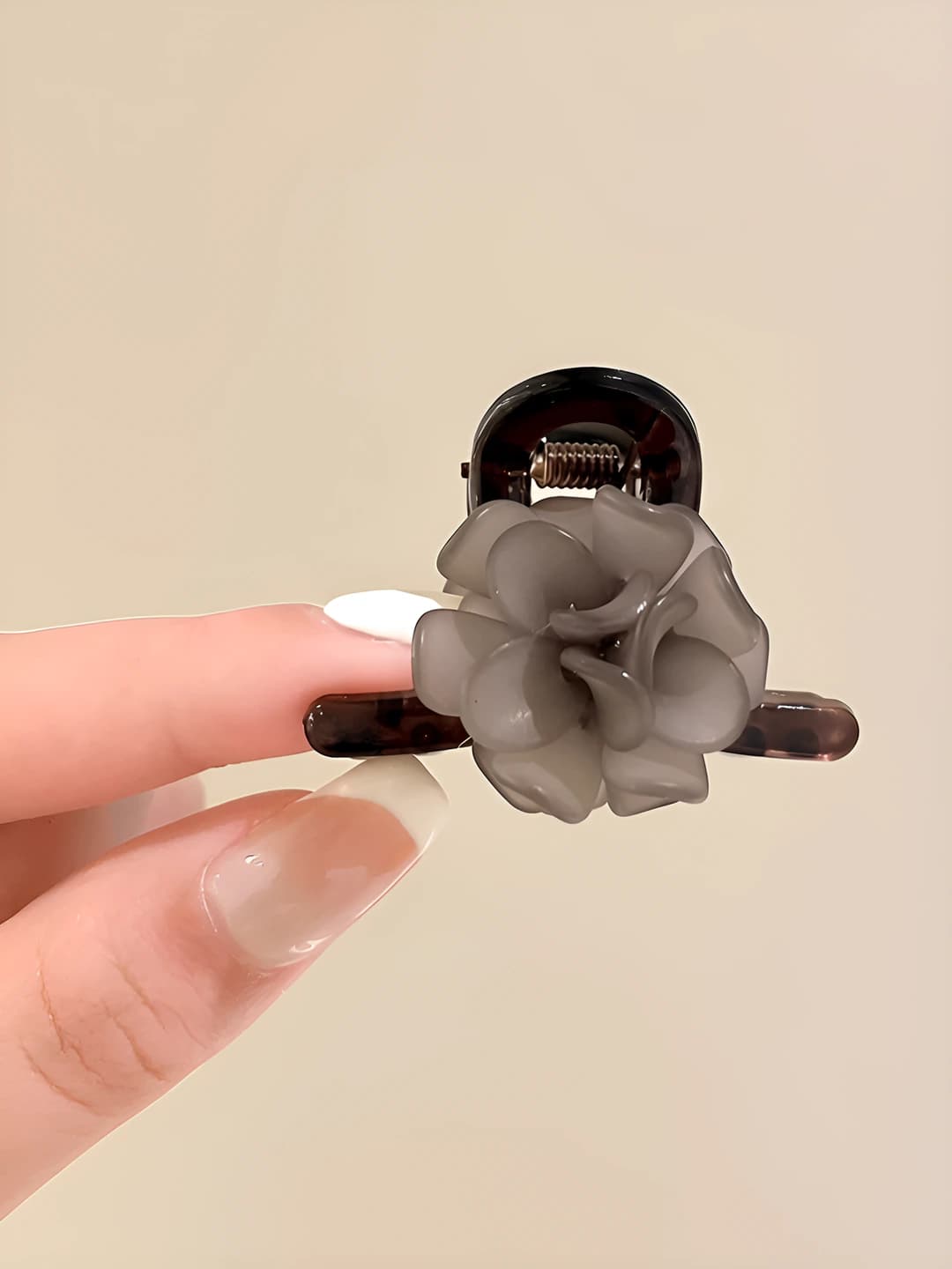 1# grey flowers, 4.5 cm