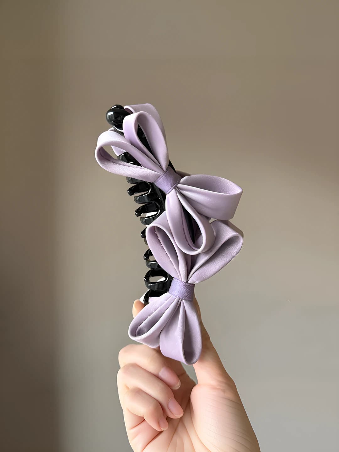 3# [Фиолетовый] Сатиновая бабочка банан-клип ~13cm