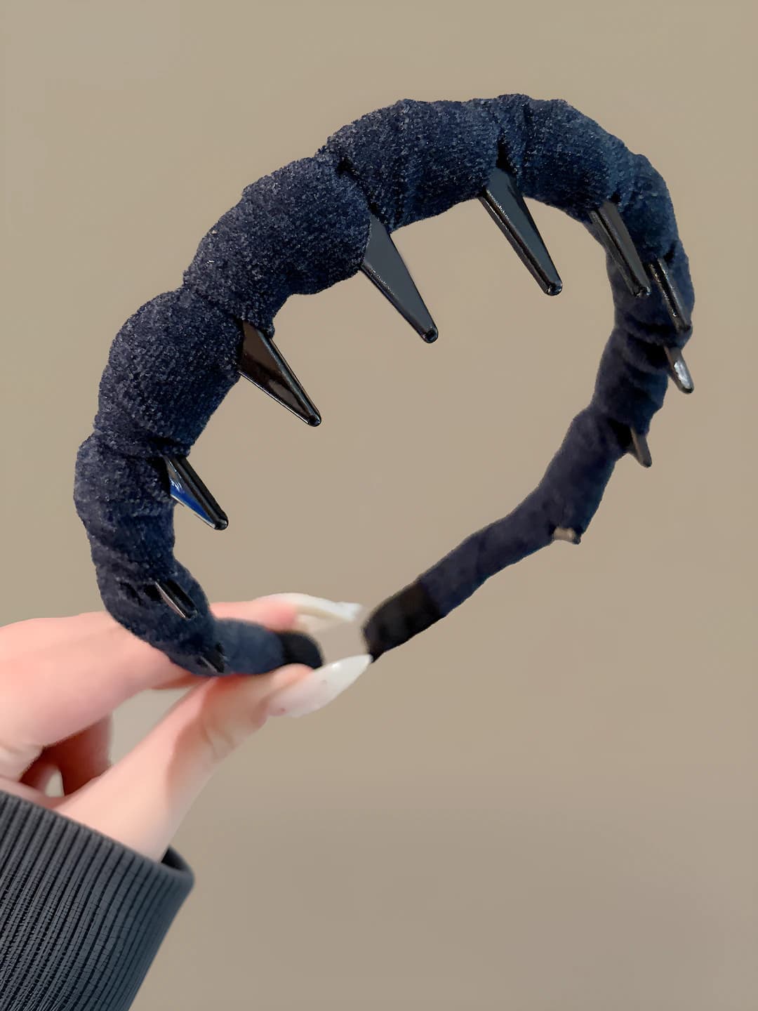 1# Black headband