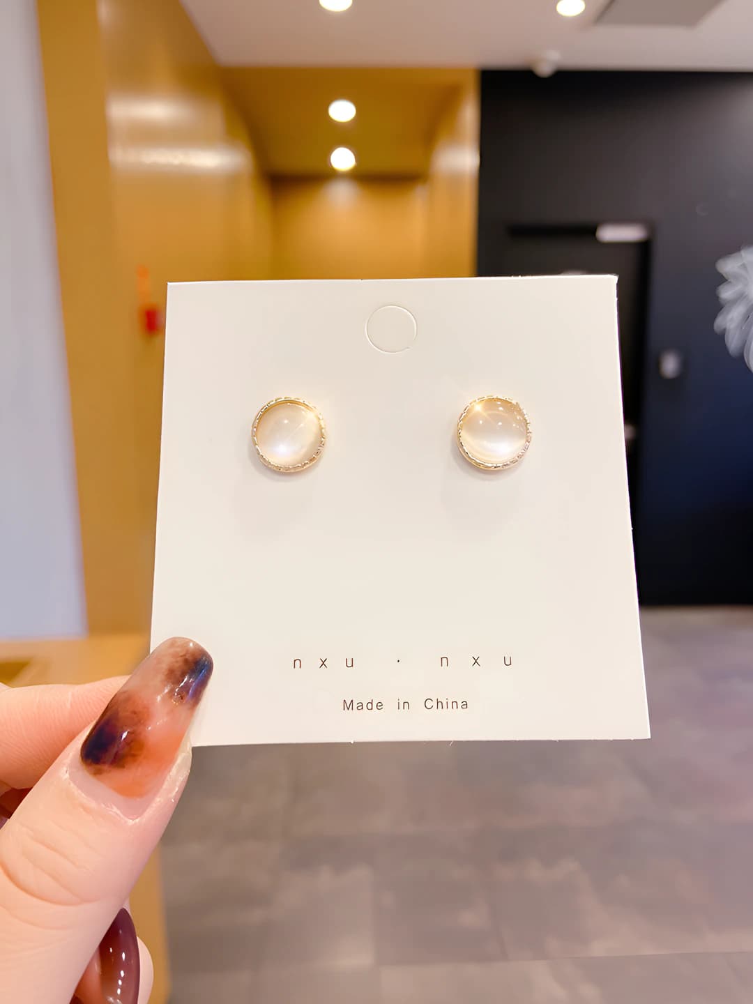 71# White cat's eye