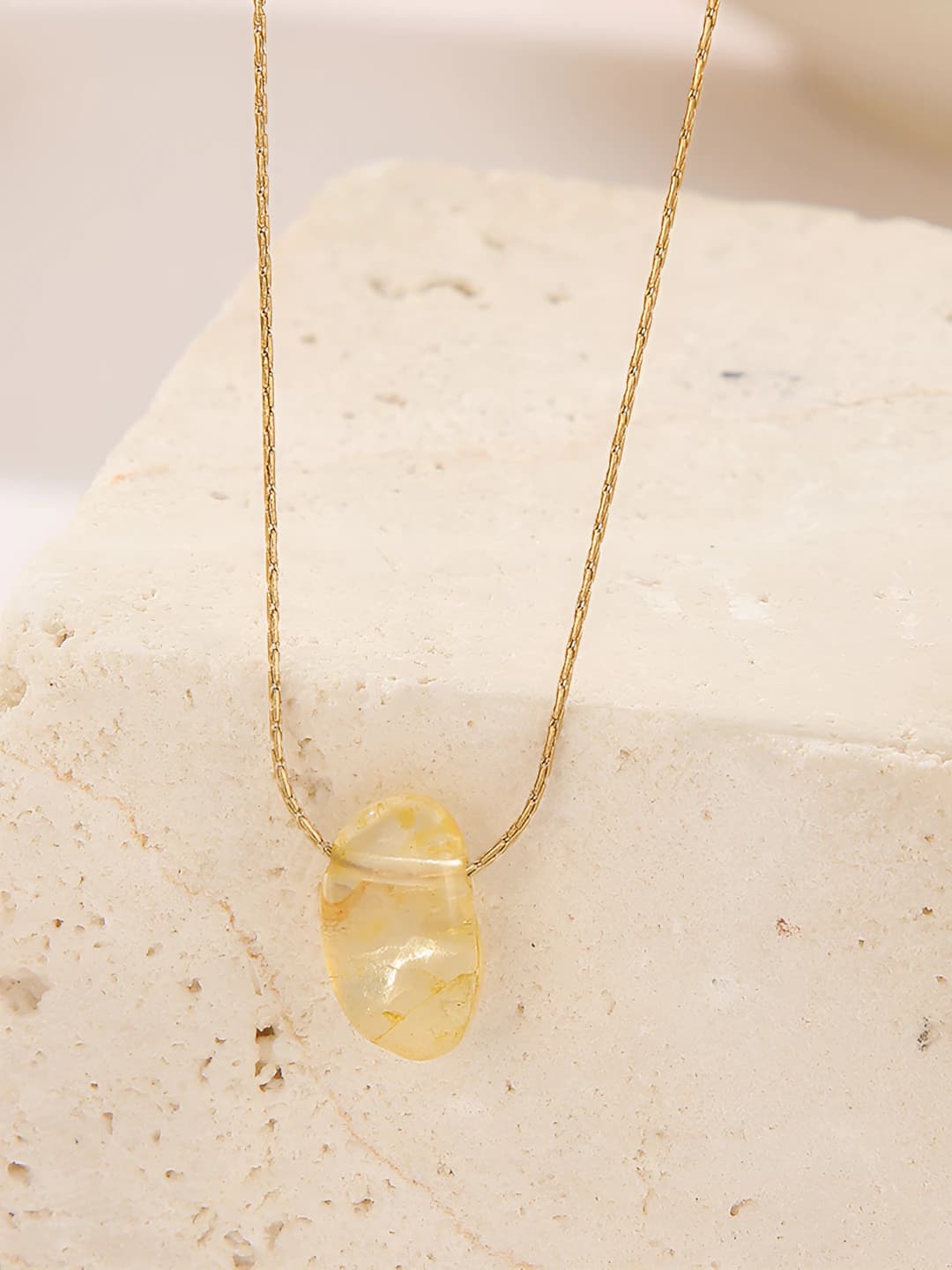 Yellow chrysoprase