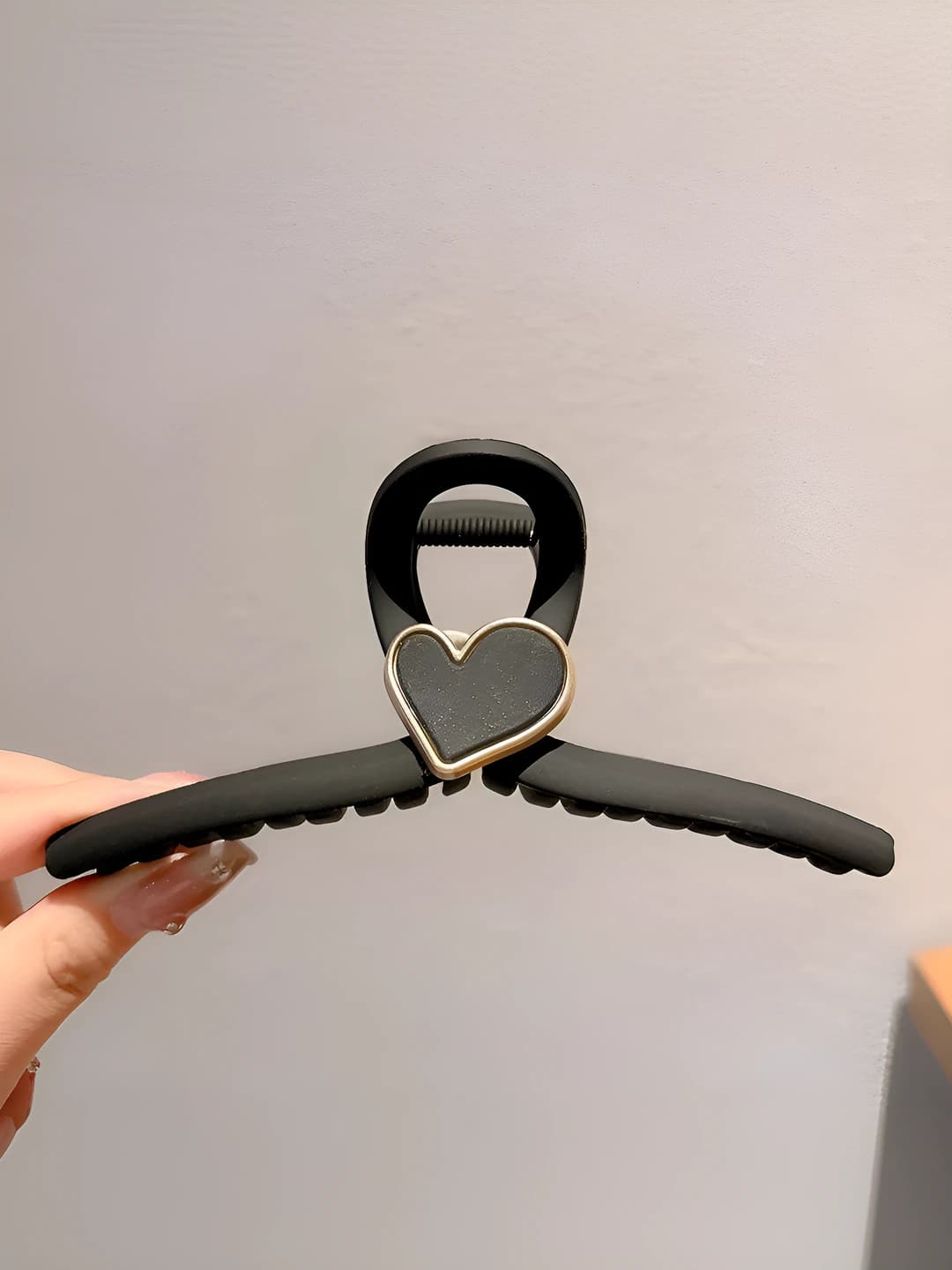3# Matte black heart 15 cm