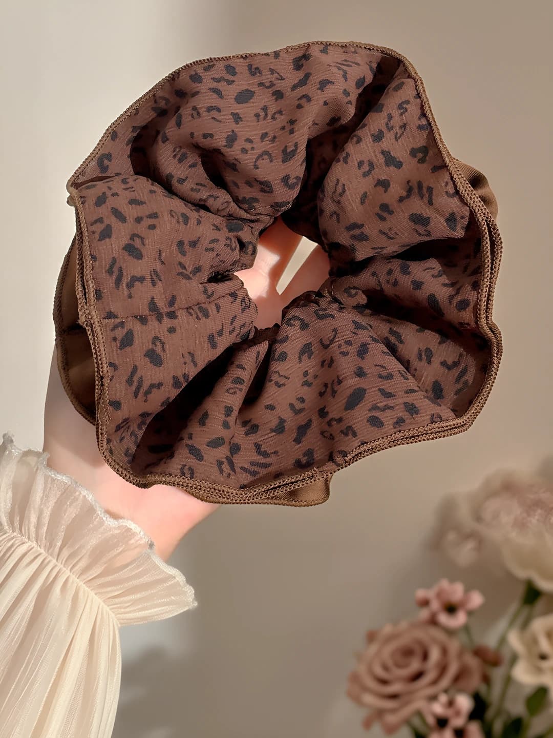 Dark coffee leopard scrunchie ~15 cm