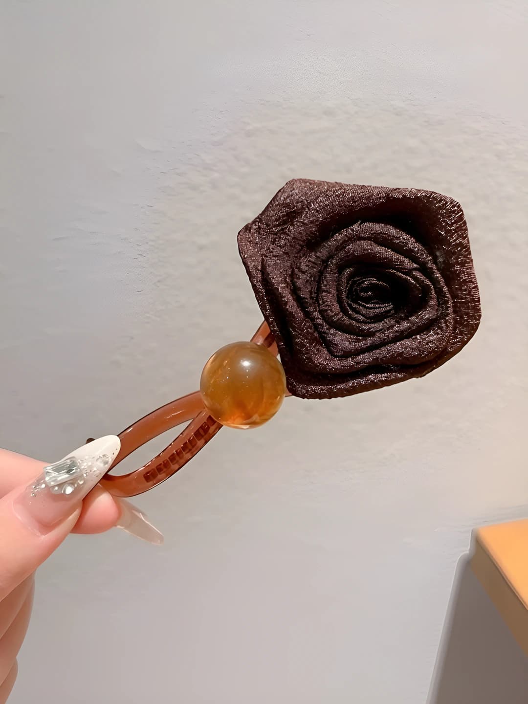 1# dark coffee~dried rose ball twist clip 10.5cm