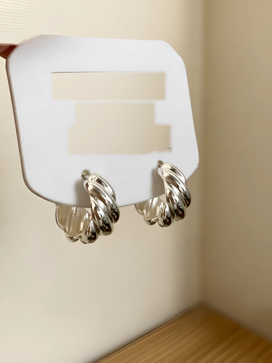 Silver, cord