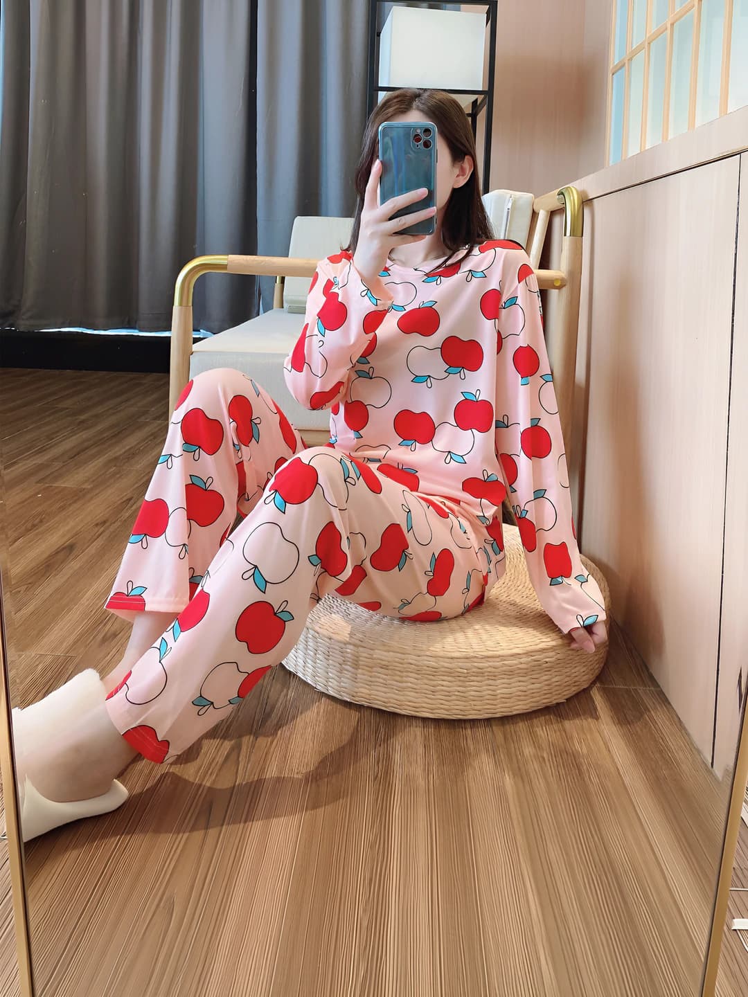 Long sleeve #Red apple
