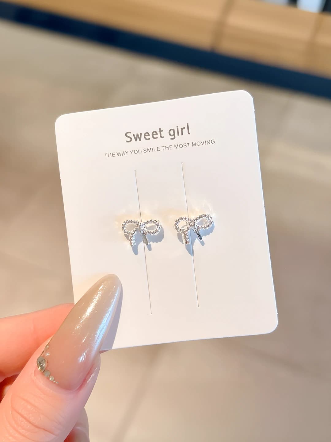 19# Small studs - Bow