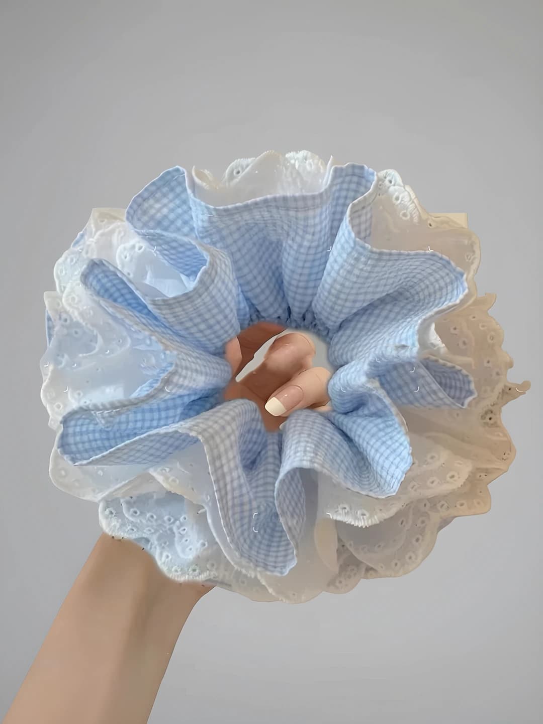 8# Light blue small check, white lace, ~14 cm