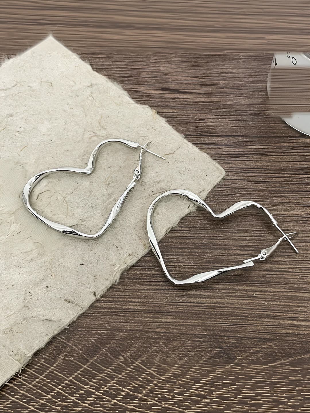 Silver heart stud