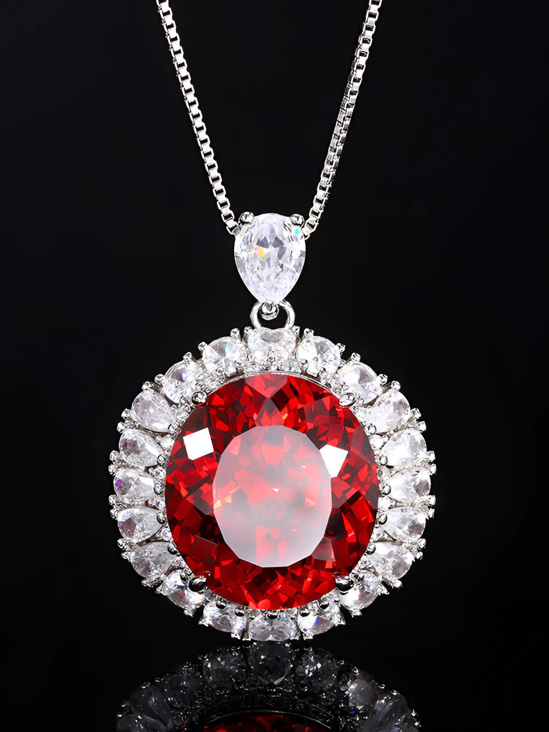 Birdcutter cut Orange-red Pendant with chain