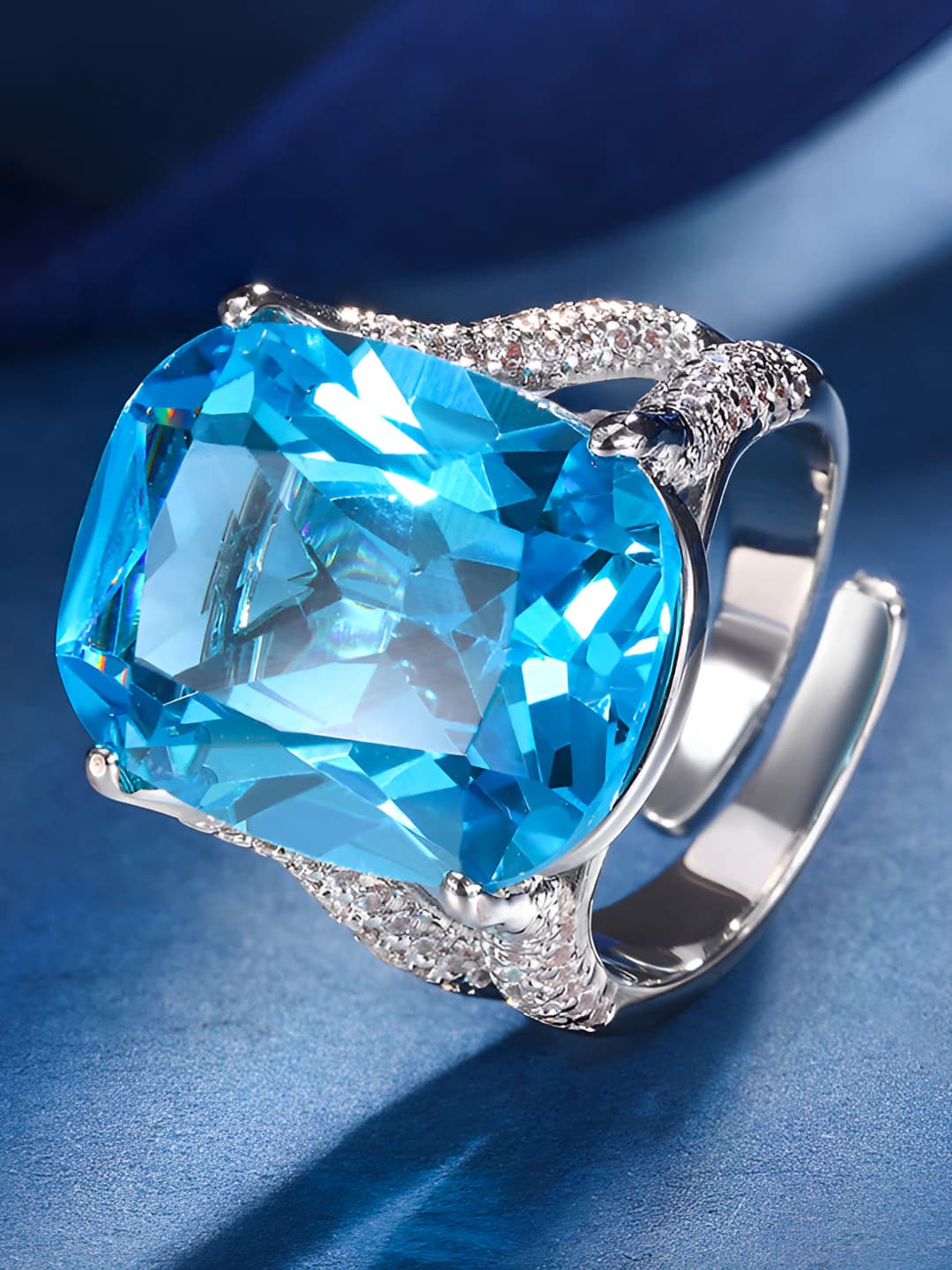 Aquamarine ring