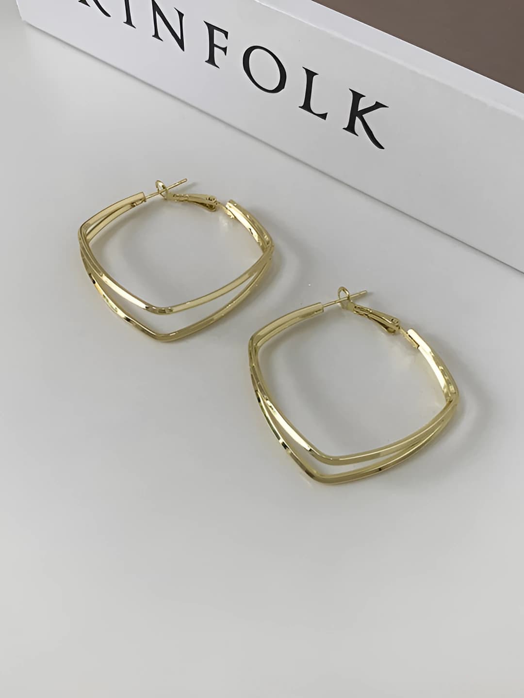 Square earrings, gold