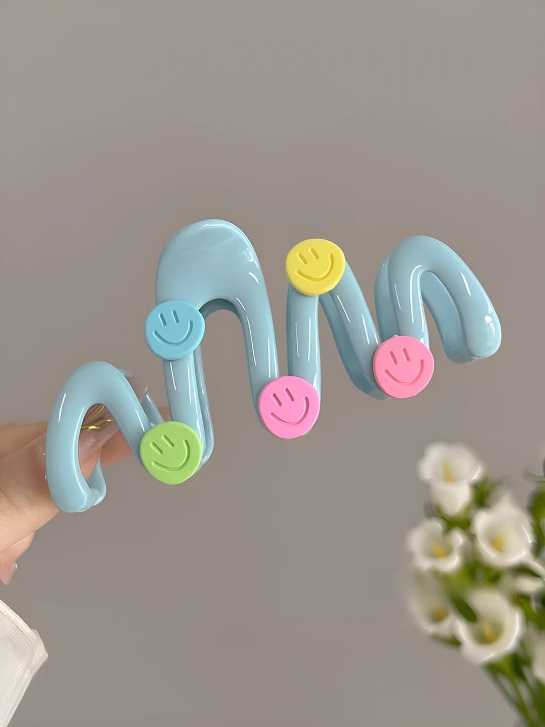 1# Blue wavy clip approx 11 cm