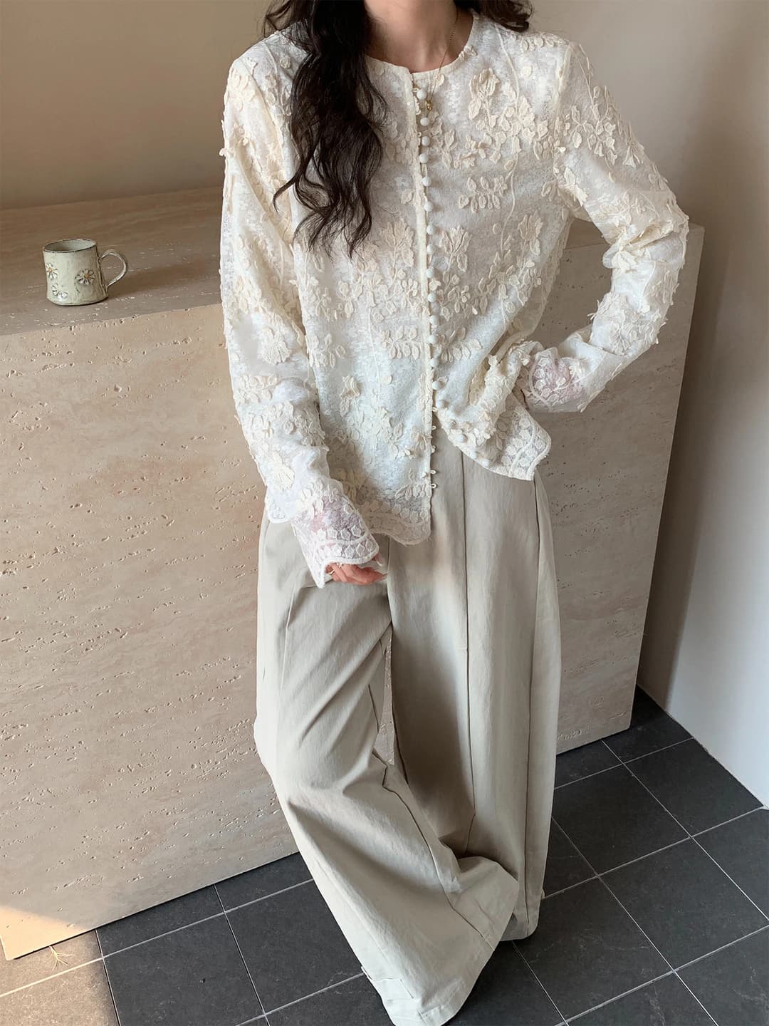 Women's lace blouse, autumn 2026, crew neck, long sleeve, loose fit, embroidered, solid colour, slimming