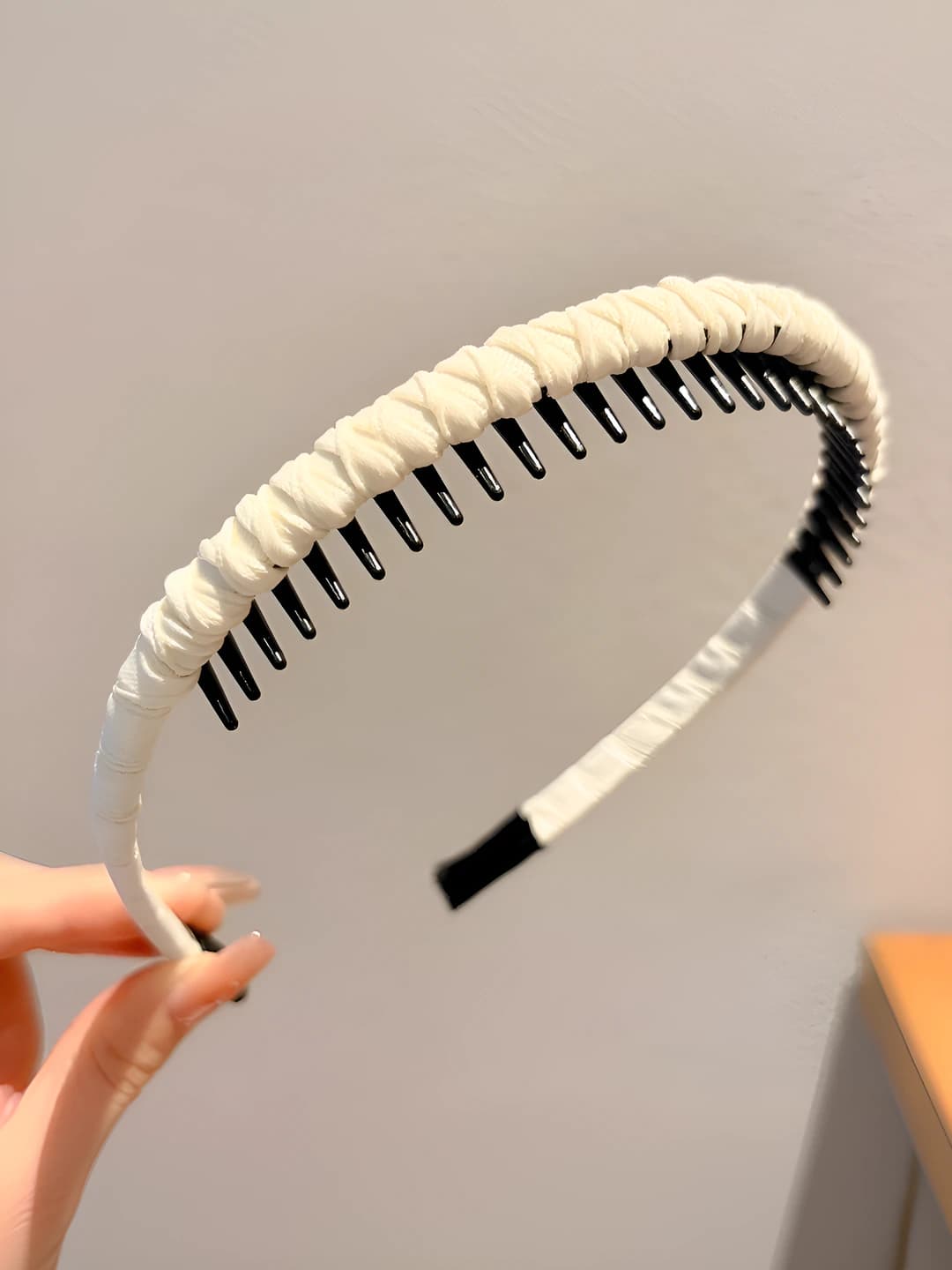 6# Braided off-white, 1 cm