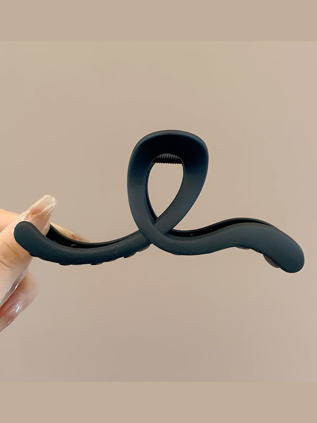 Black 13 cm