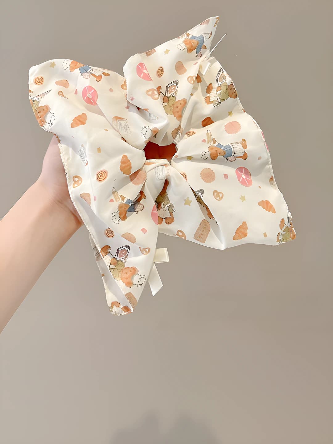Cartoon bear ~26 cm