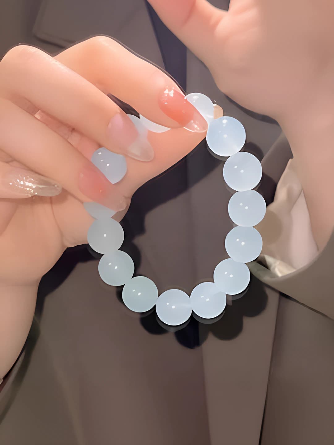 S070-12MM bracelet [Ice clear blue] glass