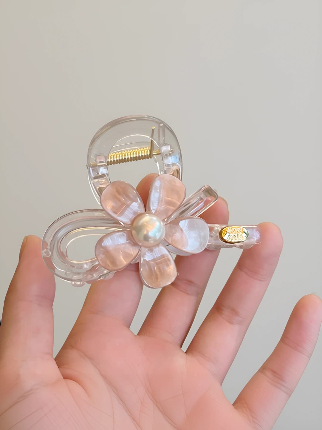 Small floral claw clip