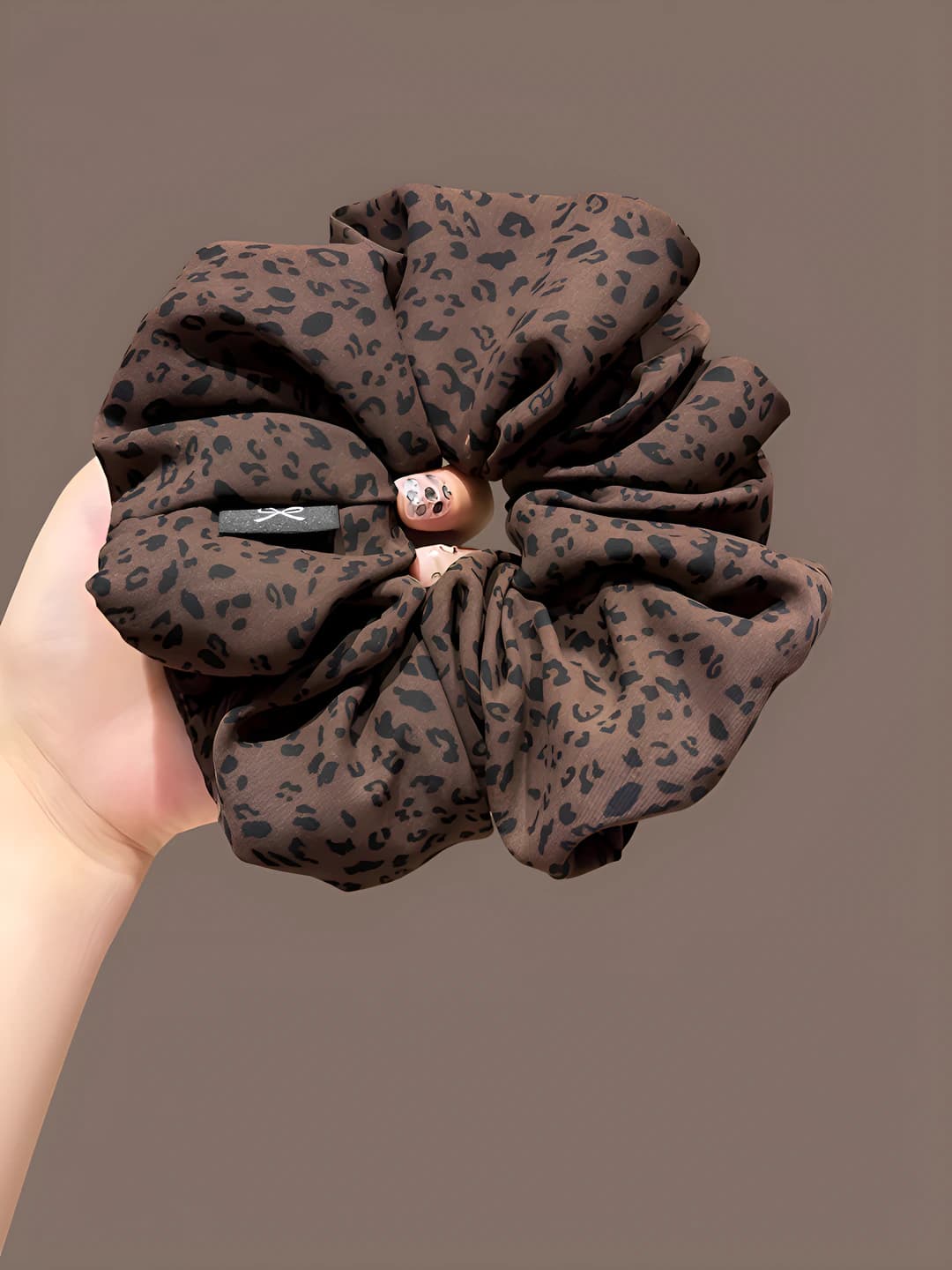 To'q kofe leopard bosilmagan chekka taxminan 15 cm
