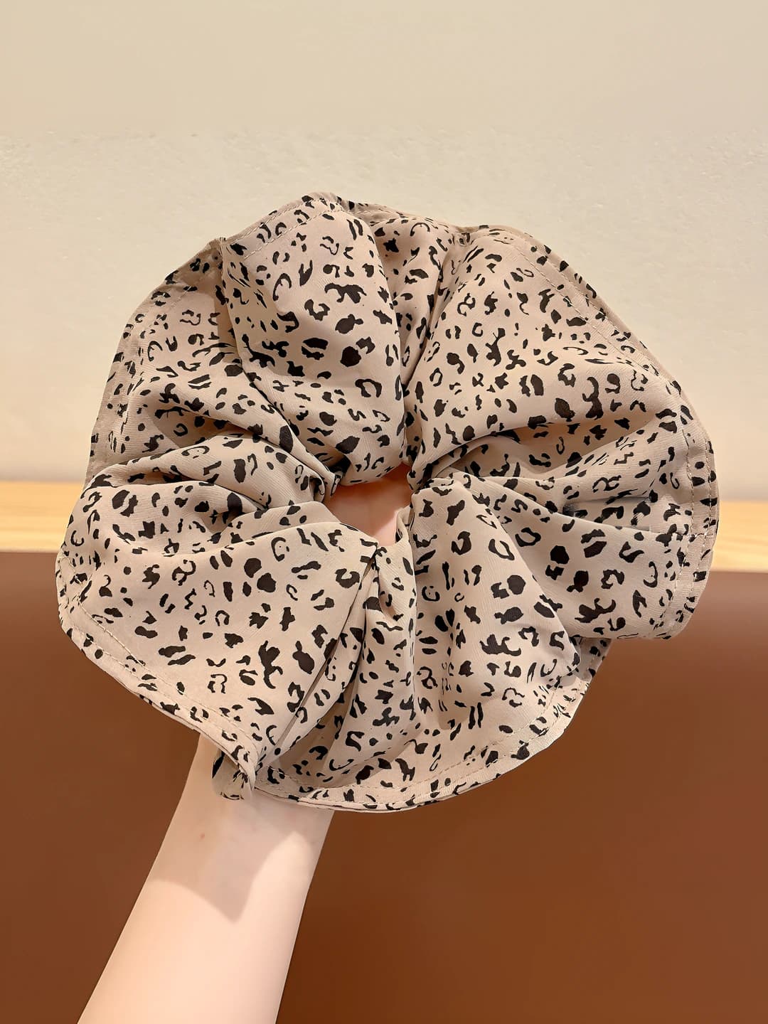 Light coffee leopard approx 18 cm