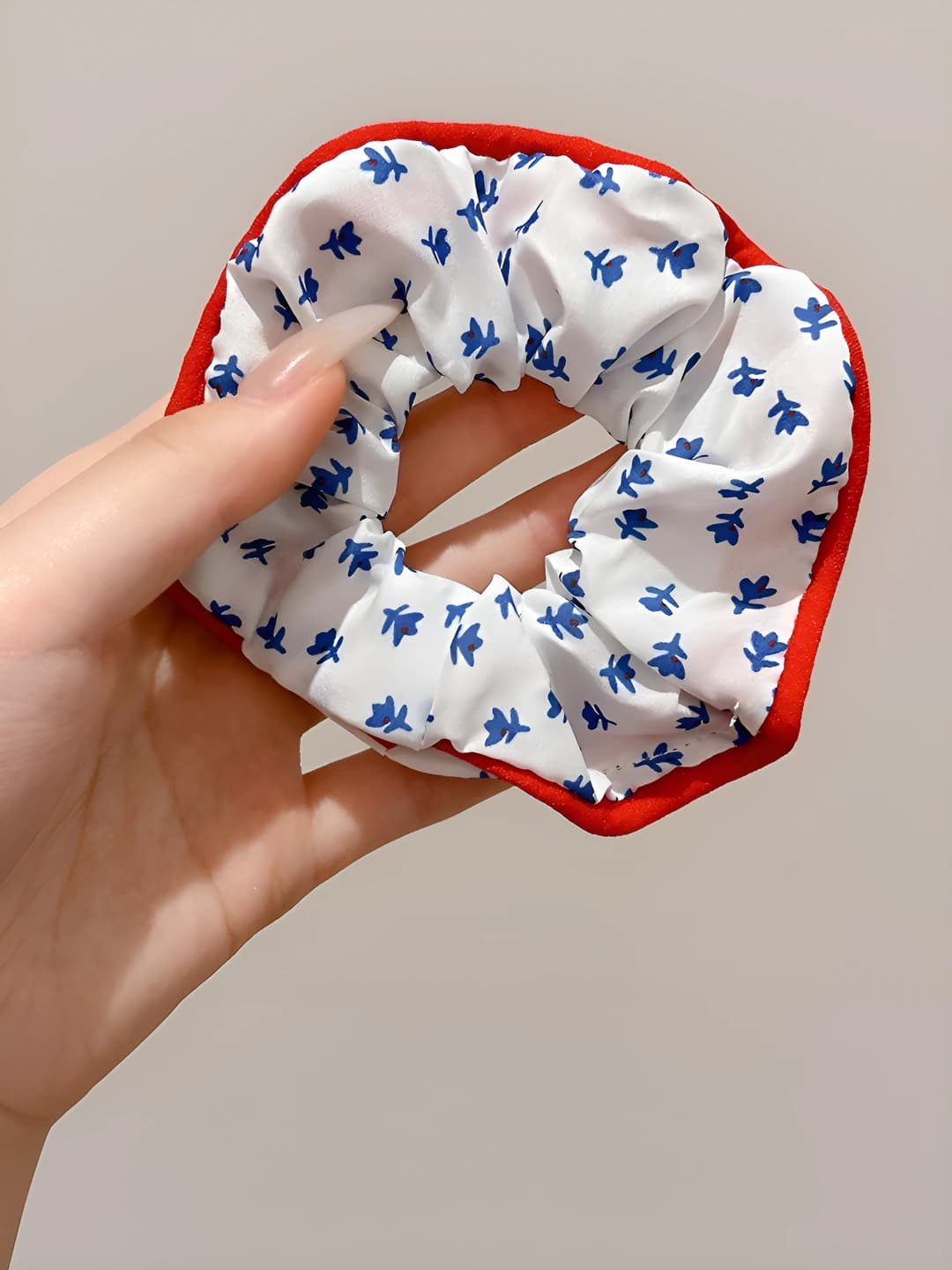 1# Blue floral red trim hair tie 10 cm