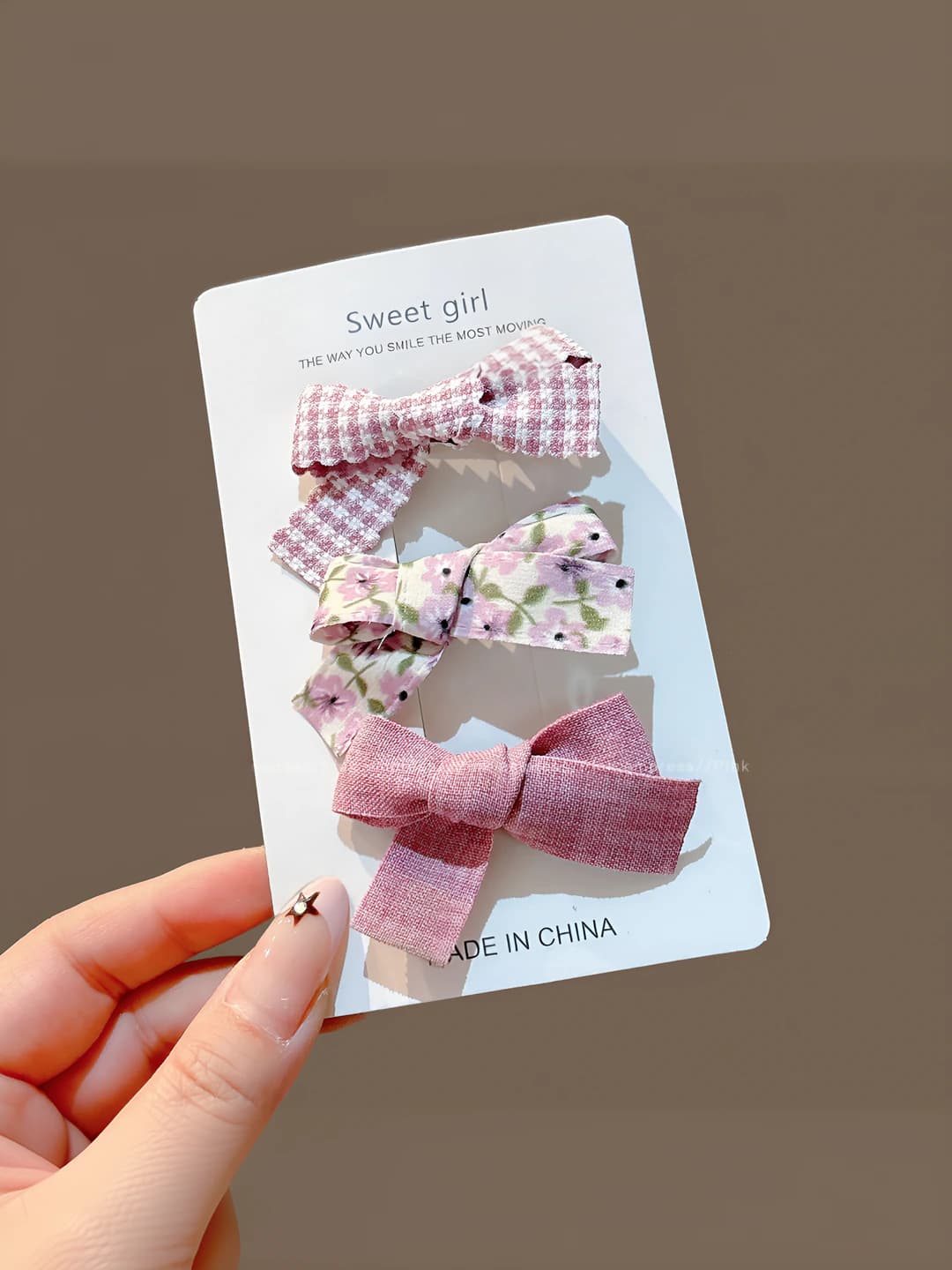 4# Binafsha - Juft klips ~4.5 sm, bow ~5.5 sm