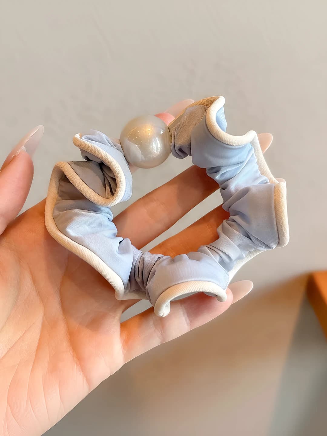 Blue pearl fabric ring, 8.5 cm