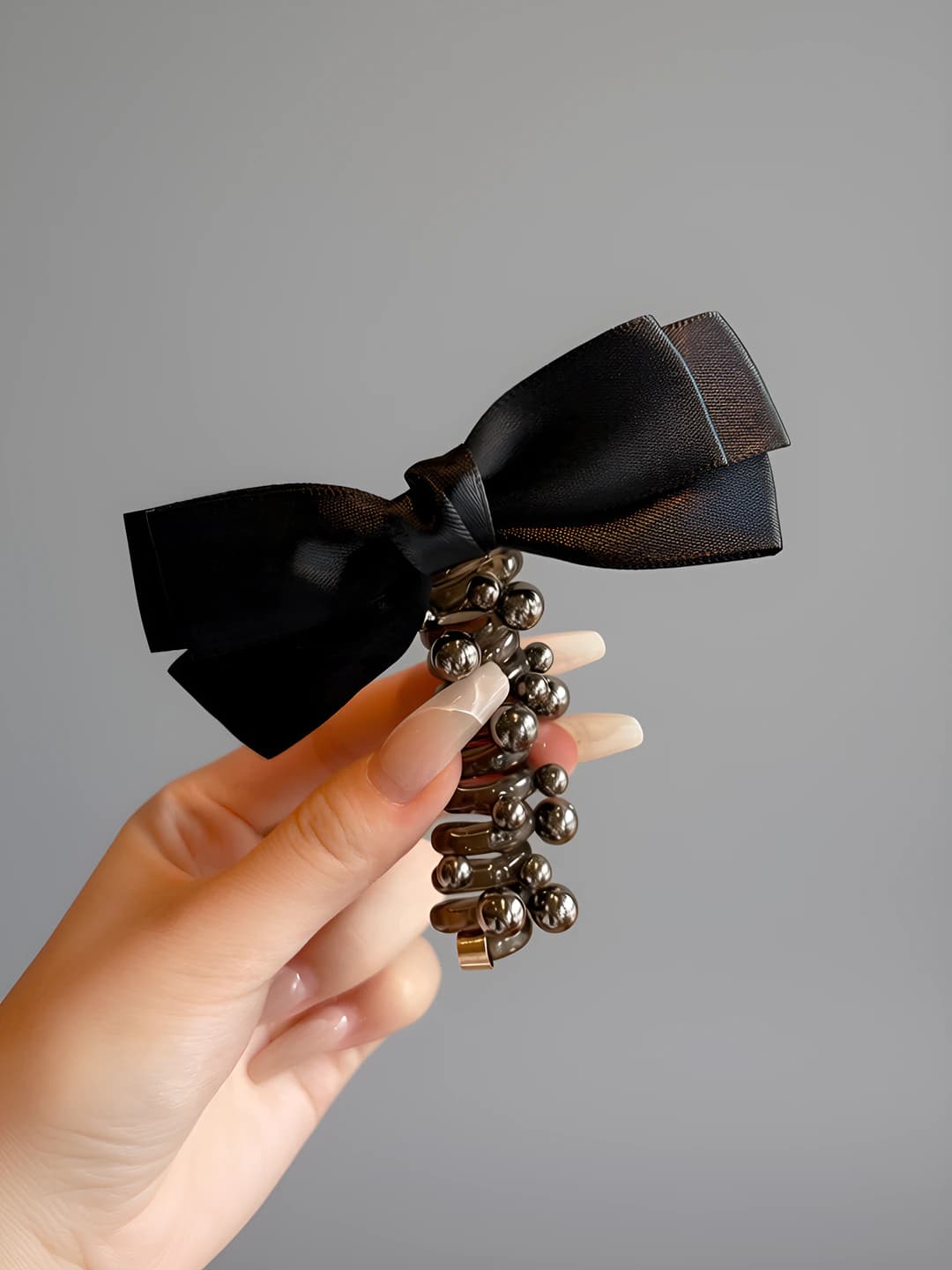 Black 3-layer bow, black pearls