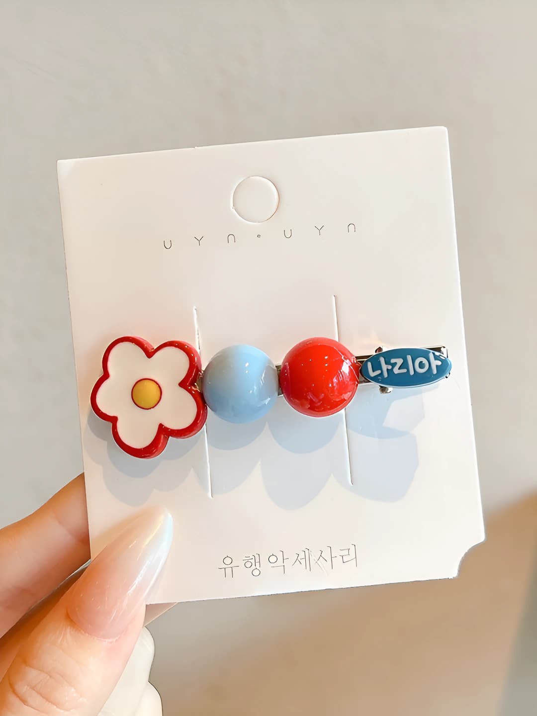 2# Blue label bead flower clip ~6 cm