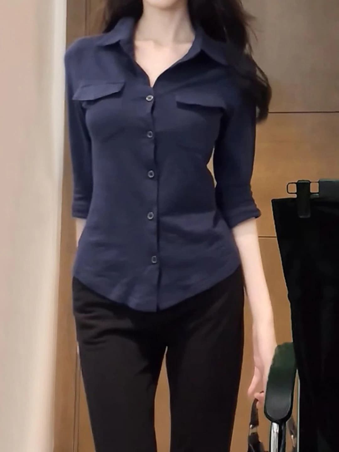 Ayollar uchun 2026 bahor-kuz qaytarma yoqali, uzun yengli, kalta, tanaga yopishgan, bir rangli ko'ylak-shirt
