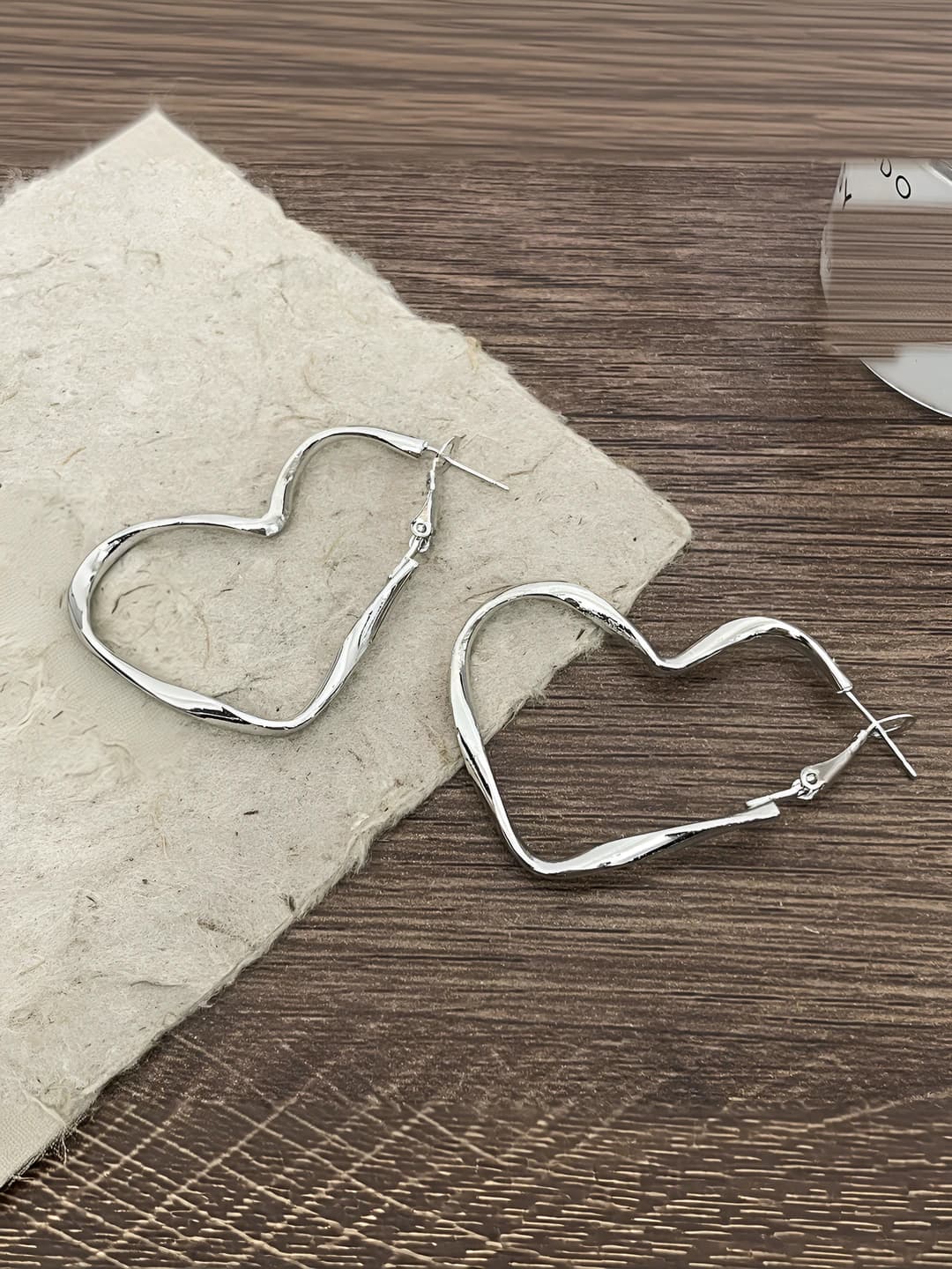 Silver heart stud