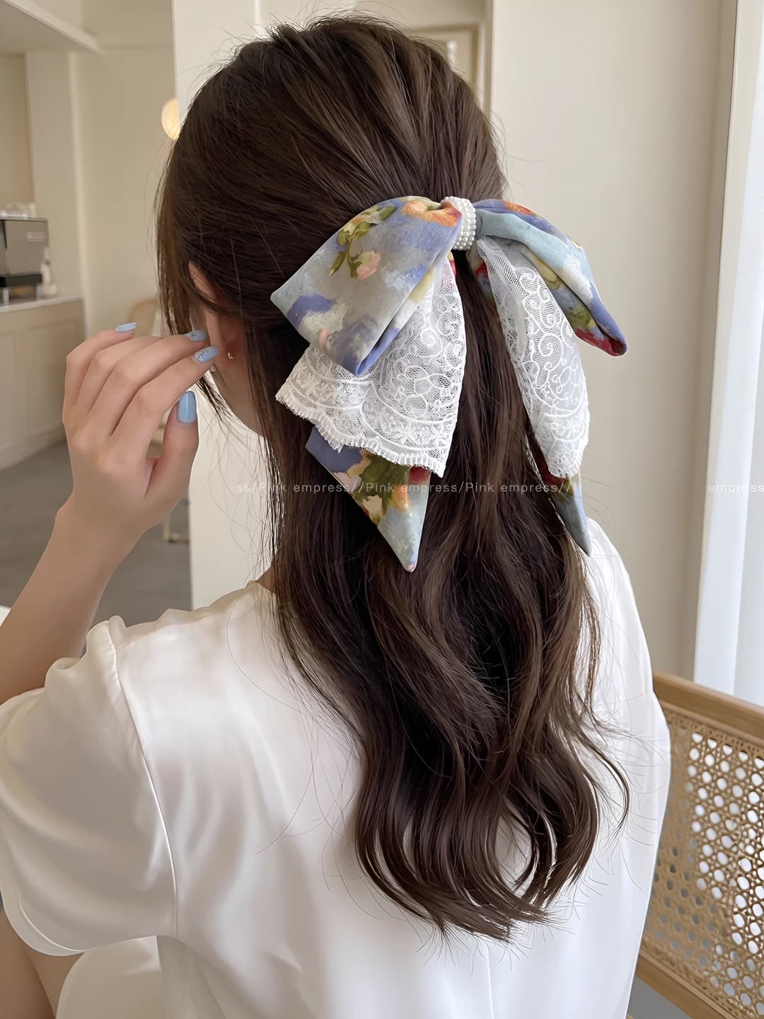 Lace hair clip, multicolour