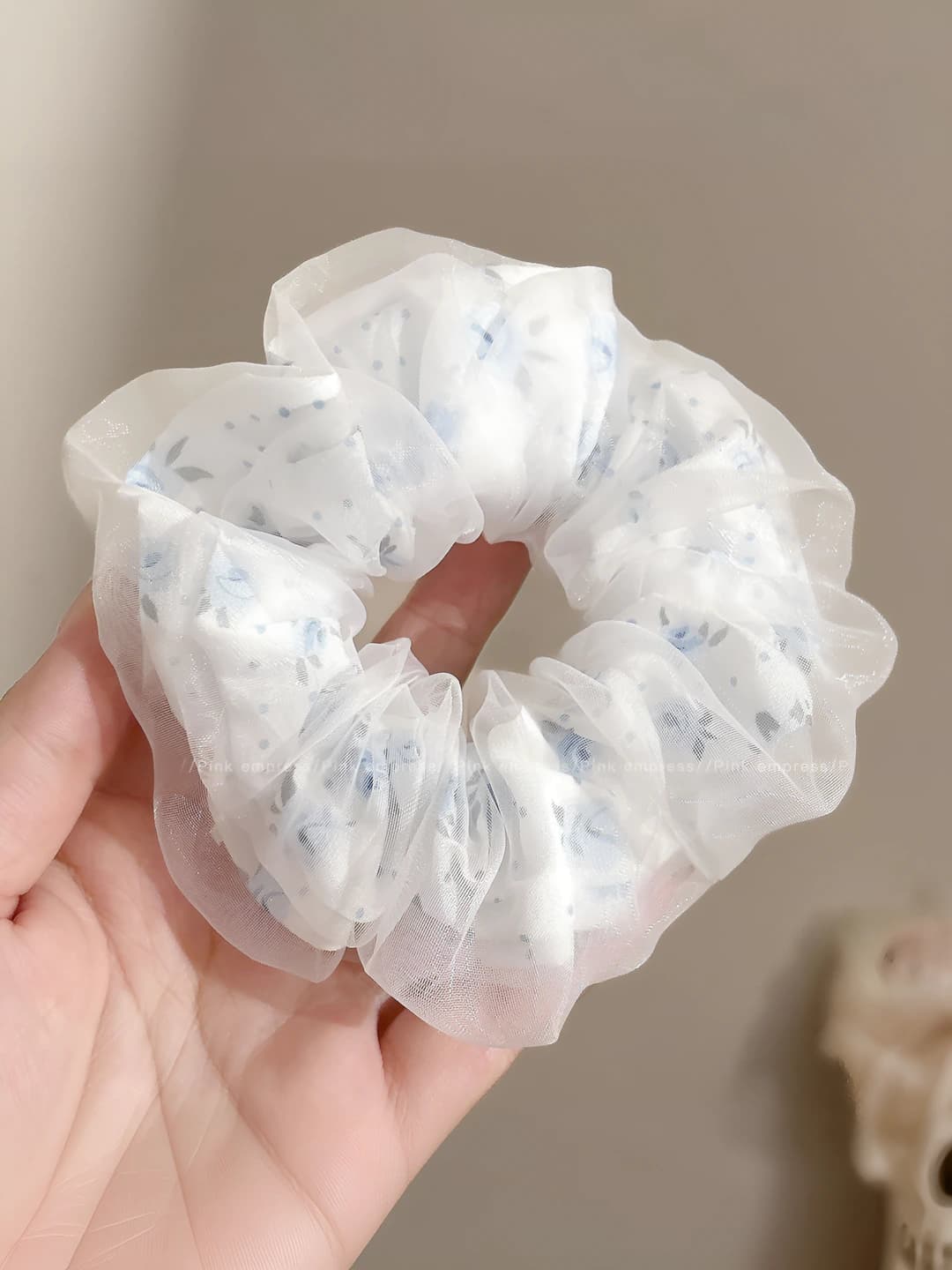 Sea salt floral mesh hair tie ~10 cm