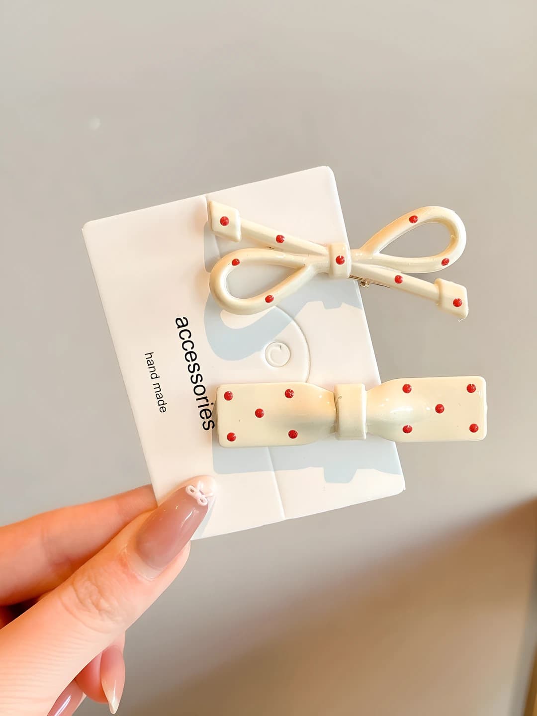 1# White polka dot pair 5cm