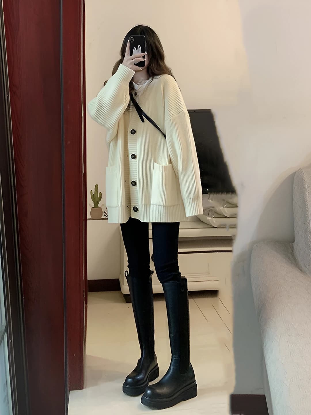 Off-white [5 buttons]