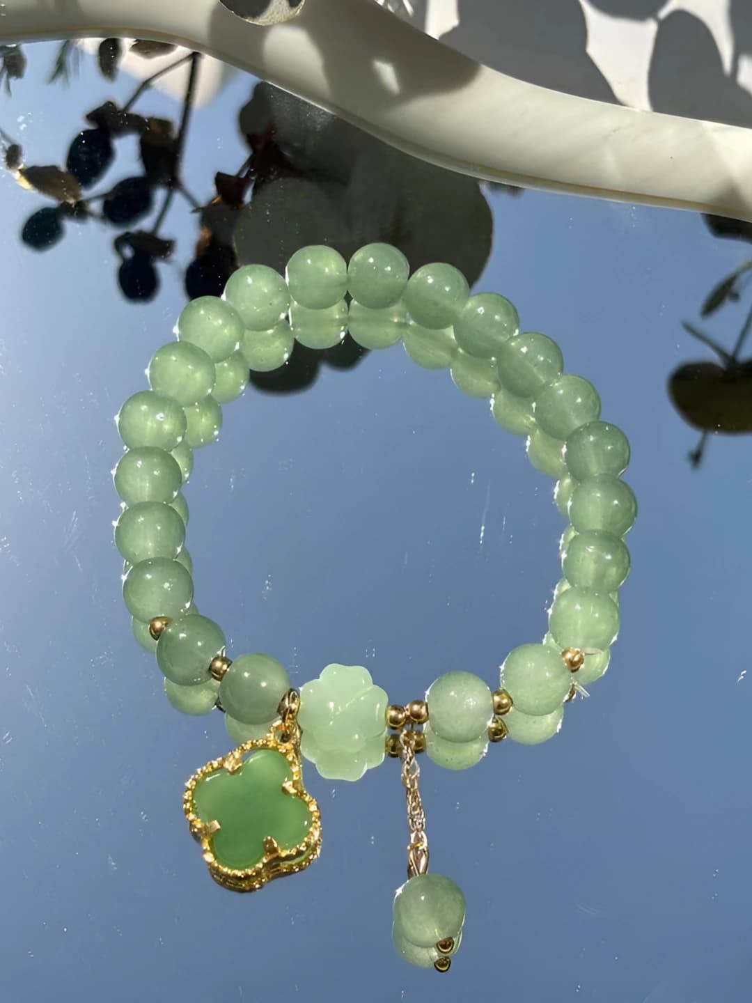 Green clover, jade bracelet