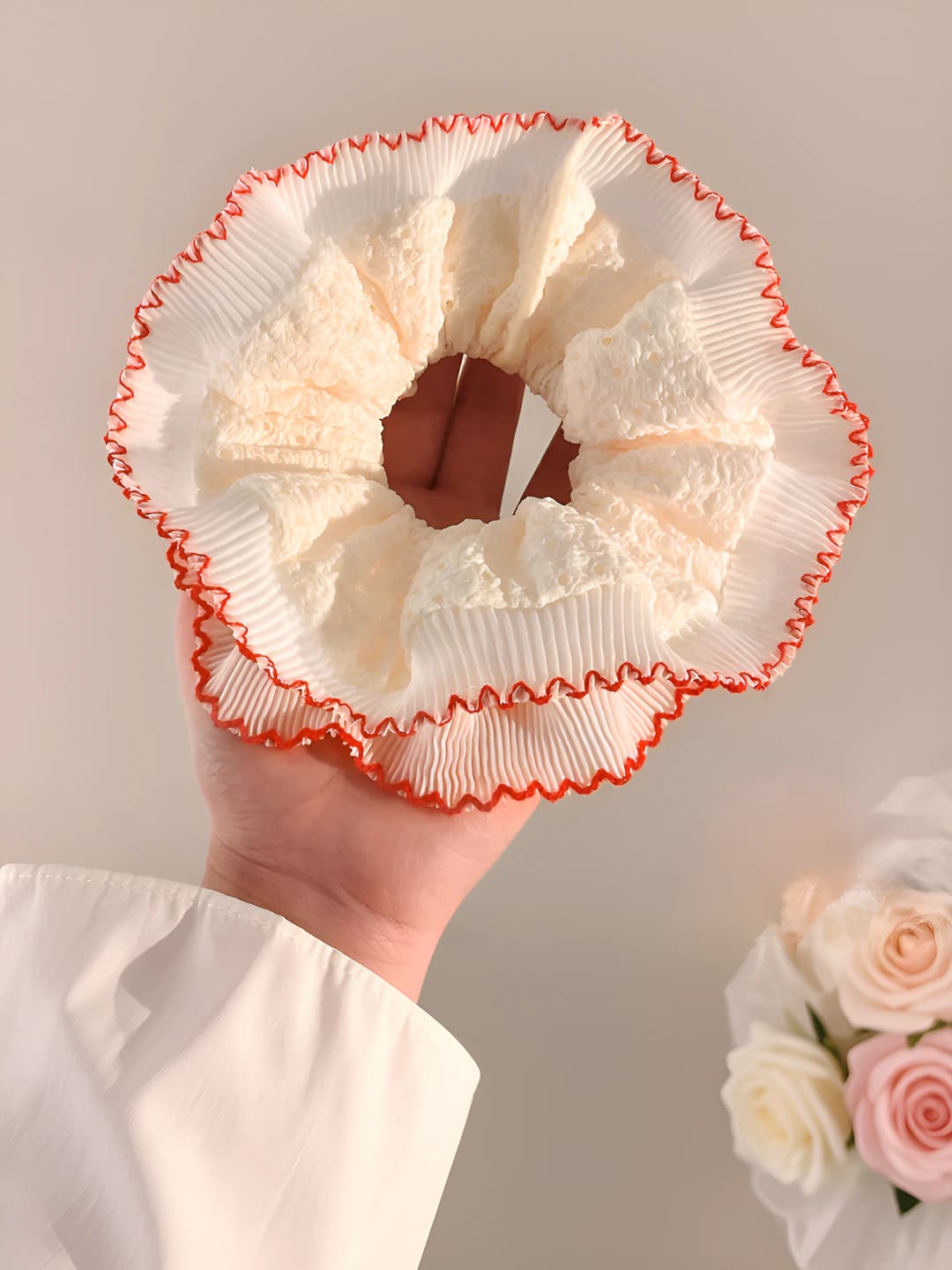 Double red lace ~16 cm