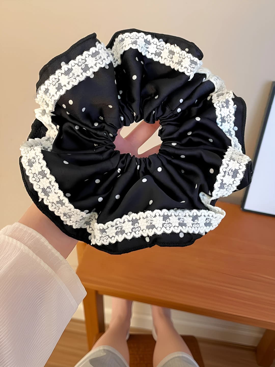Black - lace large scrunchie