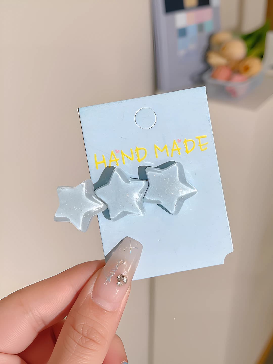 Three stars, 5 cm