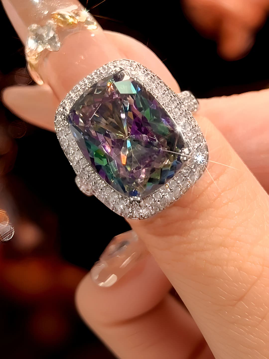 Seven-color ring