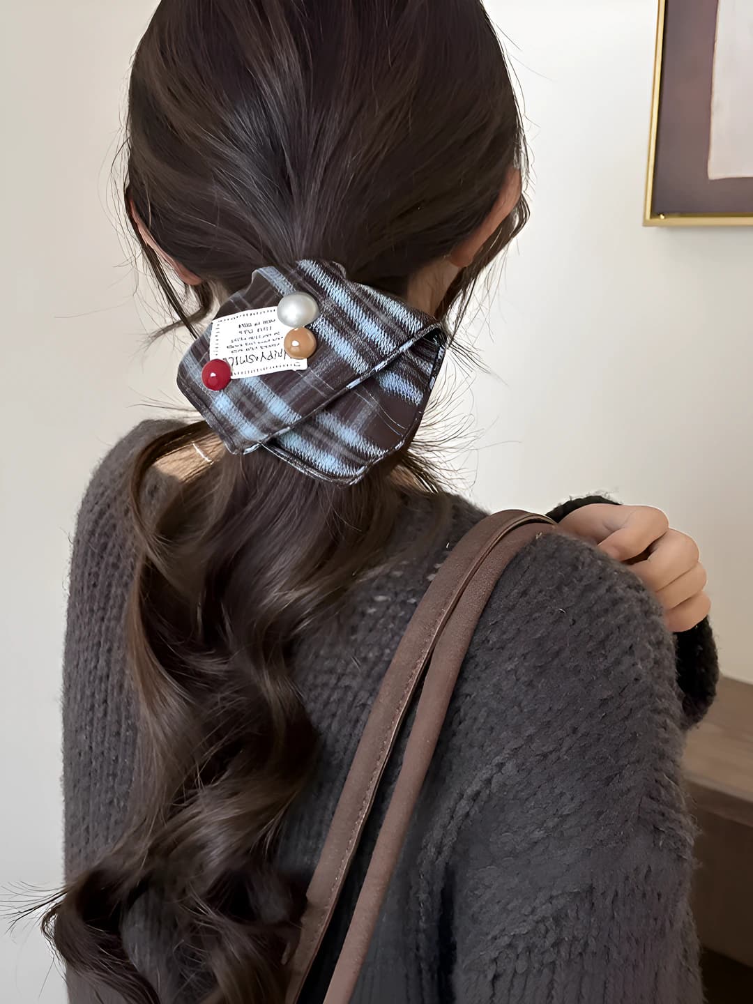 Black-blue plaid scarf