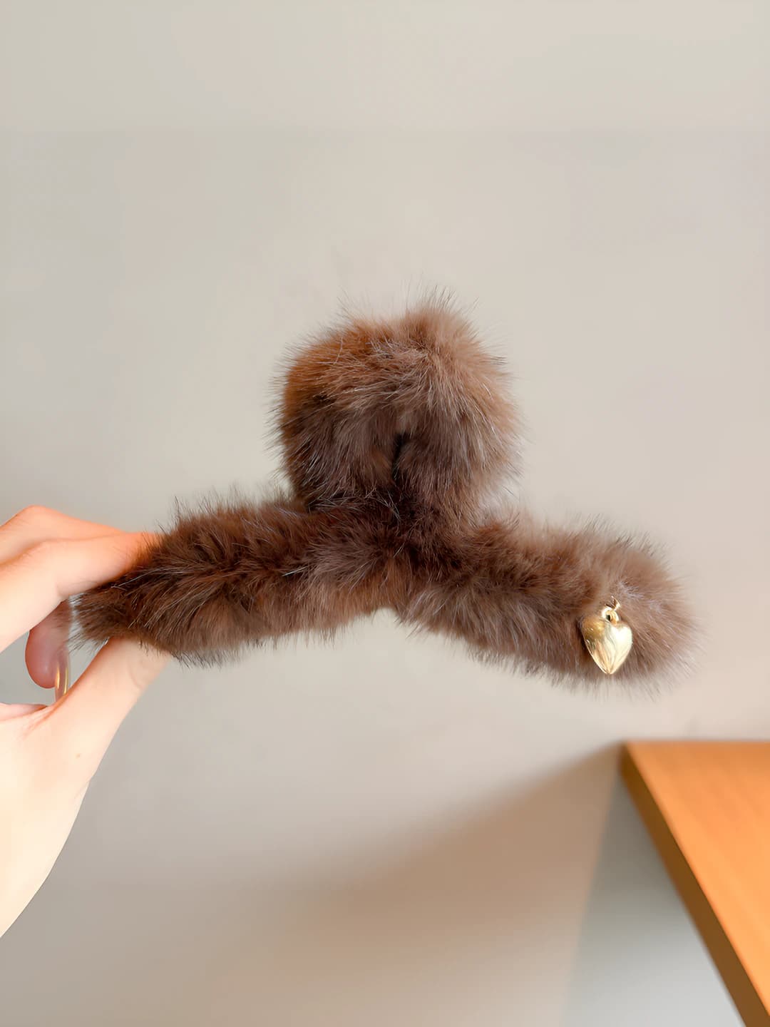 Dark coffee plush clip 13 cm