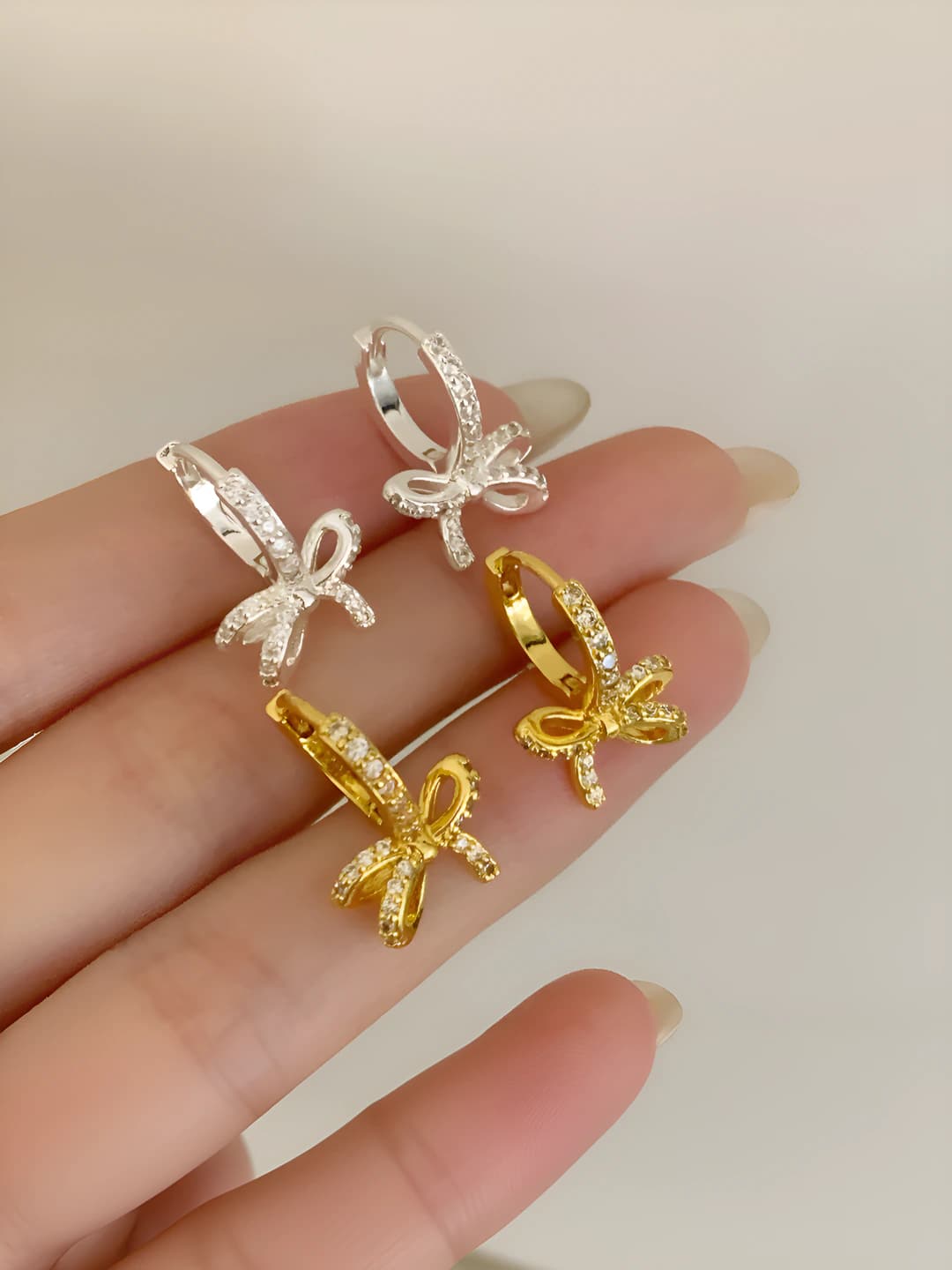 Женские серьги с бабочкой и цирконием, латунь с покрытием 18K, повседневный стиль