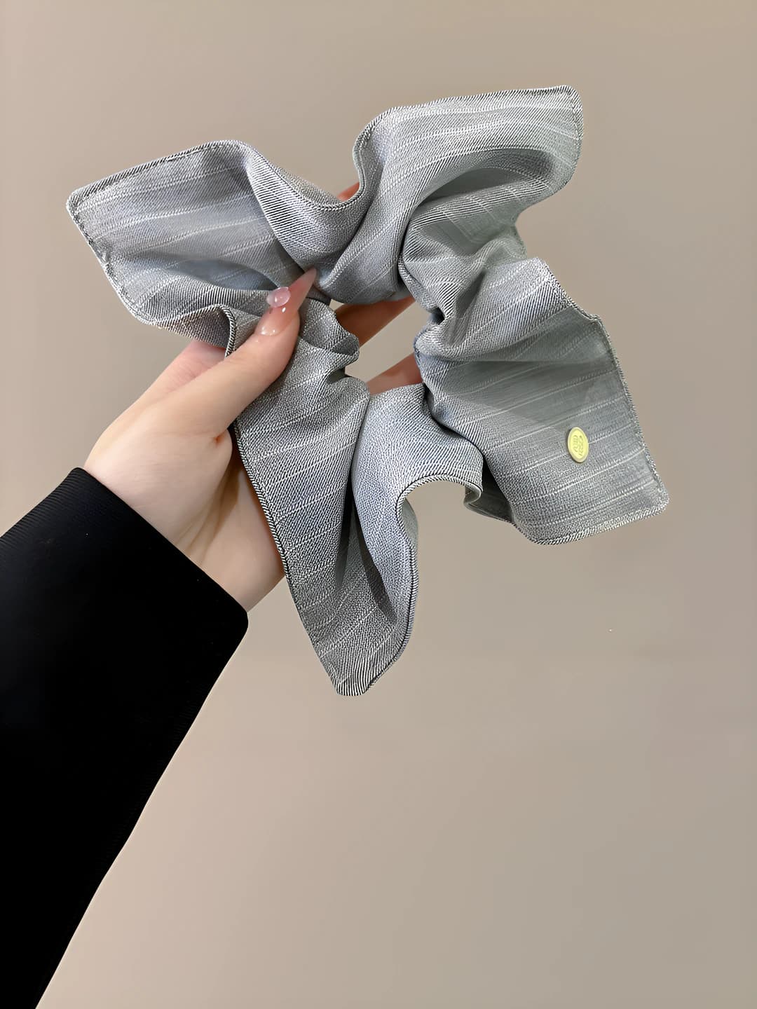 1 # Light gray square, 22cm