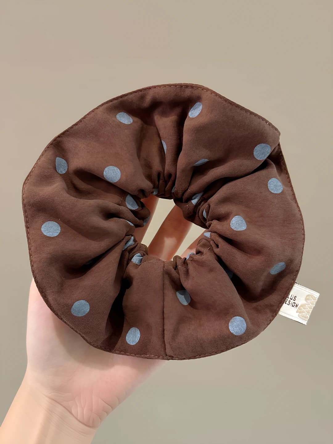 Double-layer hair tie, brown with blue dots, ~15 cm