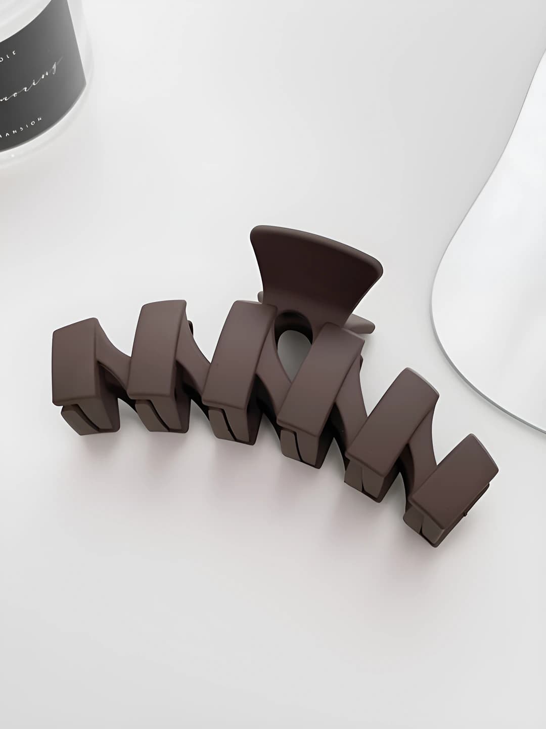 Irregular dark coffee clip 11 cm