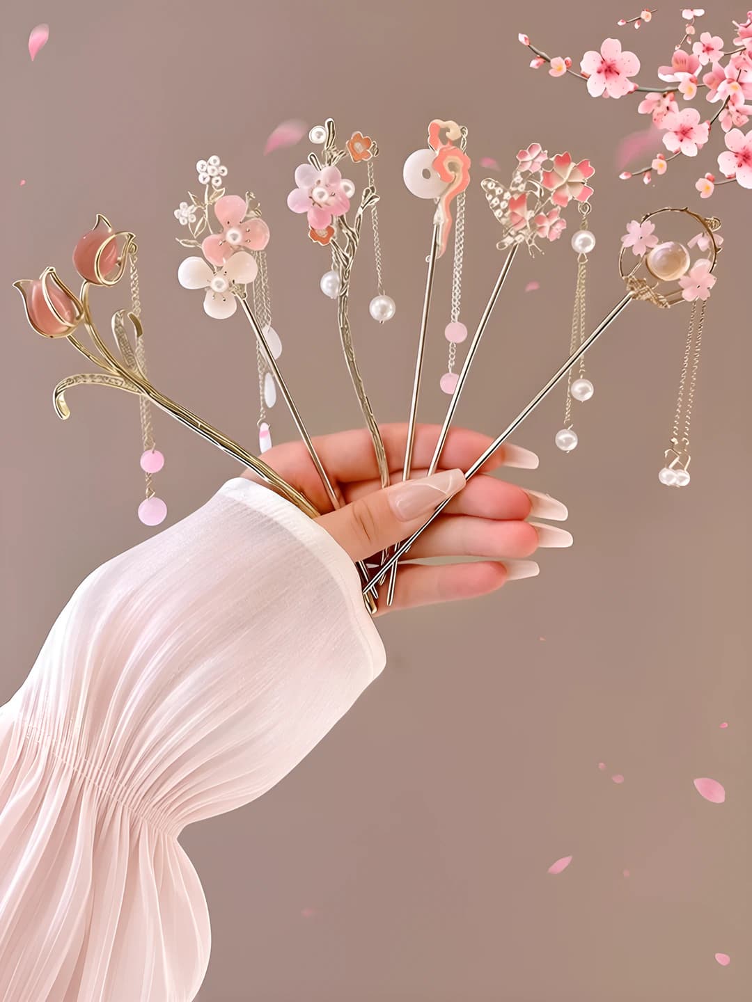 Women's pink hairpin in antique style