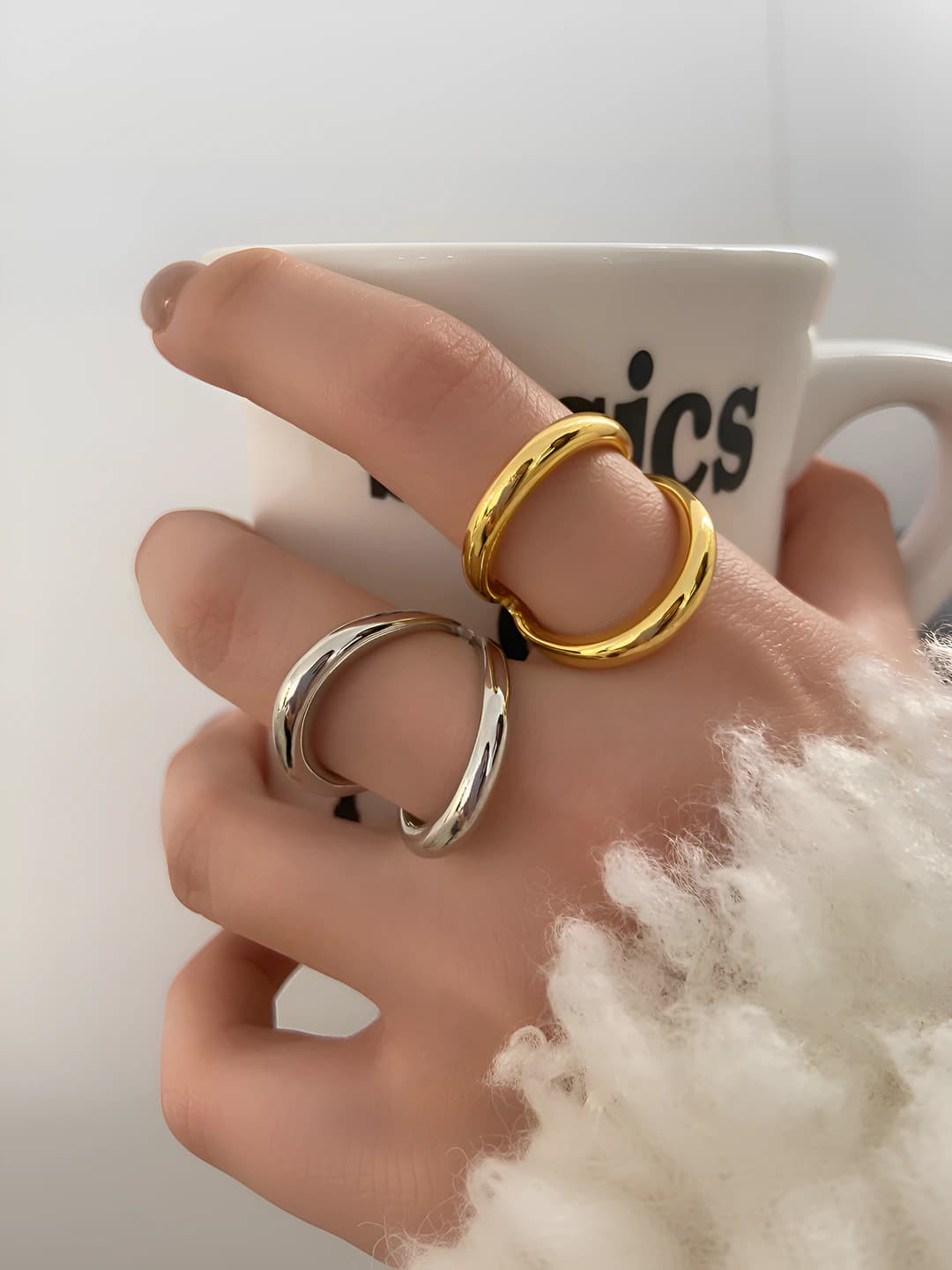 Women's open ring in metallic style, 18K white palladium plating, geometric design element, style for fashion and work