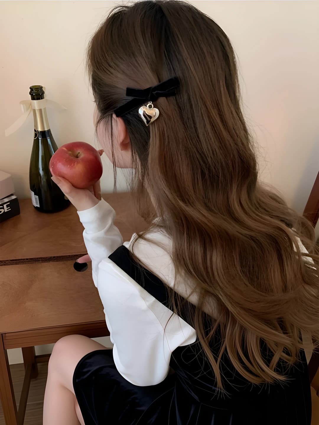 Women's Korean velvet heart-shaped hair clip